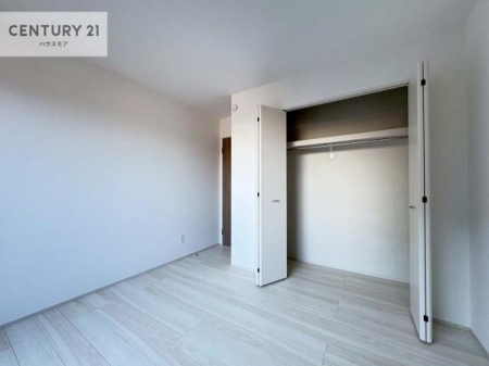 �m���@���[���������肠��̂ŉƋ�̔z�u�����₷���A���C�t�X�^�C���ɍ��킹����������肪�\�ł��B