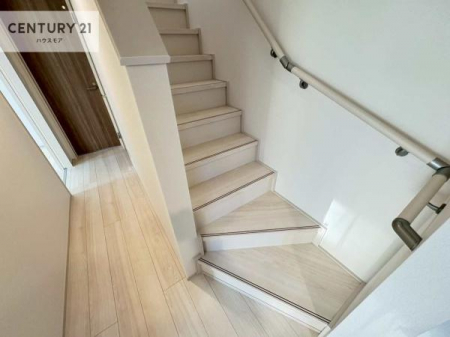 ���̑����ρ@�K�i�͖��邭�萠������Ă��܂��B���q�l�₲�N�z�̕������S���Ă����p�����܂��ˁB