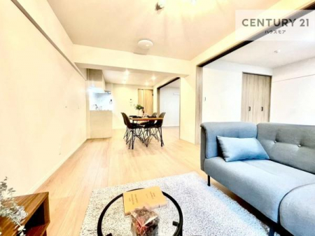 ���r���O�@�J�����̂���L�XLDK�I�\�t�@�[��_�C�j���O�e�[�u����u���Ă������ɂȂ�Ȃ��̂ŉ��K�ɉ߂����܂��I�R�~���j�P�[�V���������₷�����r���O�ł��I