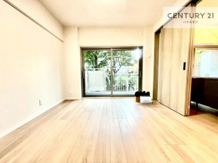 �m���@�o���R�j�[�ɖʂ��Ă���m���ł��B���邭�����肪����A���C����������ł��܂��I���N���āA�O�ɏo�Ĕw�L�т����[�ċz�����ǂ������}������邱�Ƃ��ł��܂��B