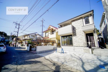 ���̑����n�@�O�ʓ��H��5���I�z����ǍD�ȗ��n�ł��B
�Ԍɓ��ꂪ���ȕ������S�ł��ˁB