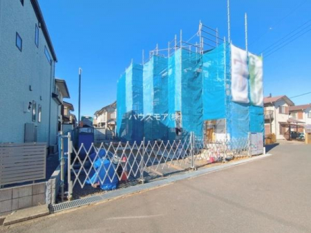 ���ԏ�@���ԃX�y�[�X��2�䕪����܂��I�Z�J���h�J�[�͂������A�o�C�N�⎩�]�ԂȂǂ��u���ꏊ�ɍ���܂���B