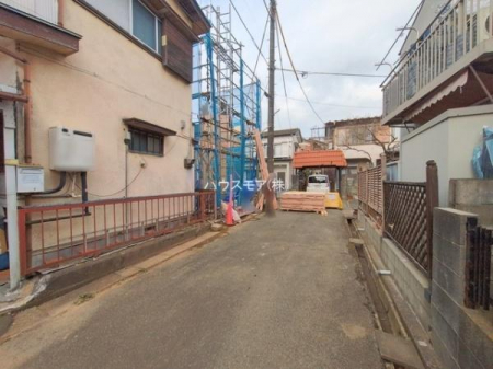 ���̑����n�@�O�ʓ��H��4���I�z����ǍD�ȗ��n�ł��B
�Ԍɓ��ꂪ���ȕ������S�ł��ˁB