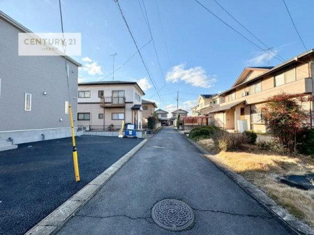 ���̑����n�@�O�ʓ��H��4.03���I�z����ǍD�ȗ��n�ł��B
�Ԍɓ��ꂪ���ȕ������S�ł��ˁB