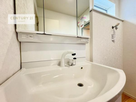 ���ʑ�E���ʏ��@�[�����ʑ�{�E���́A�������˂ɂ����̂ł�����ꂪ�y�X�I���������ۂĂ܂��I
�L���C�Ȑ��ʏ��Ŏ��������̃��`�x�[�V�������オ��܂��ˁI