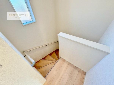 ���̑����ρ@�K�i�͖��邭�萠������Ă��܂��B���q�l�₲�N�z�̕������S���Ă����p�����܂��ˁB