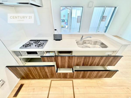 �L�b�`���@���[�X�y�[�X���L�x�ŁA�����X�y�[�X���X�b�L���ƕЕt���Ђ�`�����p�ł��܂��I
���K�ɍ�Ƃ��ł��܂��I�����̗���������܂��I