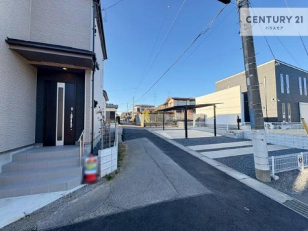 ���̑����n�@�O�ʓ��H��4���~4.23���I�z����ǍD�ȗ��n�ł��B
�Ԍɓ��ꂪ���ȕ������S�ł��ˁB