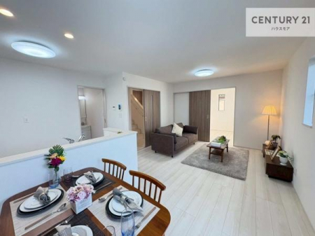 ���r���O�@���r���O�S�̂����n����ΖʃL�b�`���Ȃ̂ŁA���q�l�̗l�q�������Ȃ����Ƃ��ł���q��Ă����₷�����S�ȊԎ�ł��I