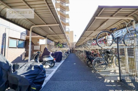 ���̑����p���@�J������������؂Ȏ��]�Ԃ����A�����t�����֏�B
���p���܂ōs���͂����݌v�ŁA����̎g������Ə㎿���𗼗����Ă��܂��B