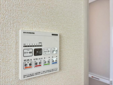 �����\�z�}(����)�@����������g�[���t���Ă��閣�͓I�Ȏd�l�ł��I�~��̓q�[�g�V���b�N�̗\�h�ɂ��g���܂��B
�J�̓��ł������󕨂���������̂ŁA���󕨂����ߍ��݂ɂ����I(���d�l)