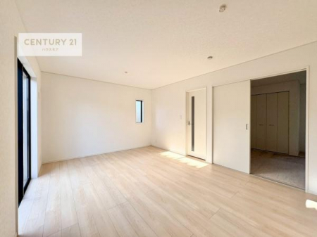 ���r���O�@�S�n�ǂ����r���O�͉Ƒ������R�ƏW�܂�܂��B�Ƒ��c�R�̎��Ԃ����������ł��B���Ƒ��ƁA����w�[���������Ԃ��߂��������ł��ˁB