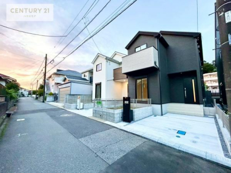 ���̑����n�@�O�ʓ��H4.5���B�z����ǍD�ȗ��n�ł��B
�Ԍɓ��ꂪ���ȕ������S�ł��ˁB