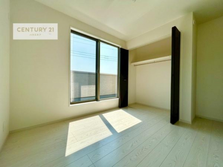 ���r���O�ȊO�̋����@���[�X�y�[�X�����Ă��܂��I�������X�b�L�����ڂ��鎖���ł��܂��ˁB
�Ƌ��I�΂Ȃ��V���v���ȃf�U�C���ׁ̈A�Ƌ��I�΂����C�ɓ���̋�ԍ�肪�ł������ł��ˁB