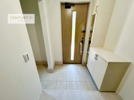 ���ց@�V���[�Y�C���N���[�N�t���Ȃ̂ŁA���ւ��Еt�����|�������₷���ł��I
�X�b�L���������ւŌ˂��J�����u�ԁA�������̂���S�n������Ԃ��o�}���Ă���܂��B