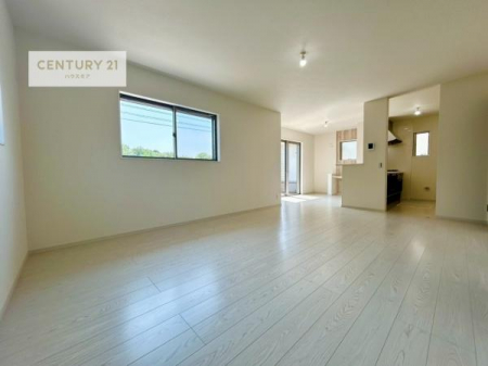 ���r���O�@��؂ȉƑ����W�܂邩�炱��LDK�ɂ͂�����肽���B
�q�����������C�ɏ΂��Ȃ��瑖�����Ă���p�����������u�L���Ƃɂ��ėǂ������v�Ǝv���u�Ԃł��B