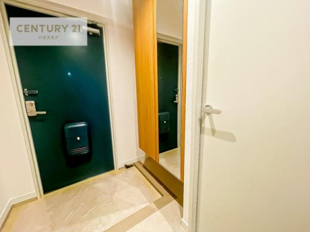 ���ց@�~���[�t���V���[�Y�{�b�N�X�t���Ȃ̂ŁA���ւ��Еt�����|�������₷���ł��I
�X�b�L���������ւŌ˂��J�����u�ԁA�������̂���S�n������Ԃ��o�}���Ă���܂��B