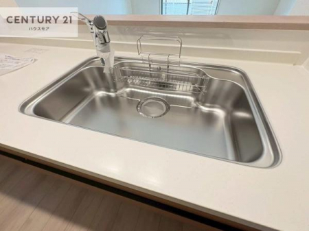 �L�b�`���@���C�h�ȃV���N�ł��ˁI�������˂ɂ������������₷���Ǝ����y�X�d�l�̃V�X�e���L�b�`���ł��I
�f�U�C�����Ƌ@�\�������˂��L�b�`���Ő�����������܂��ˁI