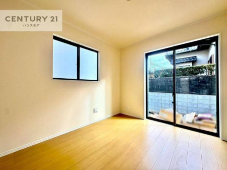 ���r���O�ȊO�̋����@�V���v���Ƀf�U�C������Ă��邽�߁A�Ƌ��I�т܂���I
���C�ɓ���̉Ƌ��u���Ă��낰���Ԃ���邱�Ƃ��ł��܂��B