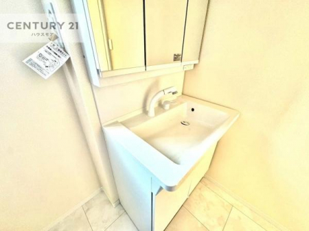 ���ʑ�E���ʏ��@�[�����ʑ�{�E���́A�������˂ɂ����̂ł�����ꂪ�y�X�I���������ۂĂ܂��I
�L���C�Ȑ��ʏ��Ŏ��������̃��`�x�[�V�������オ��܂��ˁI