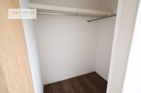 ���[�@�E�H�[�N�C���N���[�[�b�g�t���ł��B��������̂��m���Ȃǂ����[���Ă��������ł��ˁI���ɂ���@�������ȂǋG�ߕ��̑傫�ȉƓd�����[�ł��܂��B