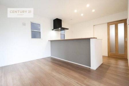 ���r���O�@���r���O�S�̂����n����ΖʃL�b�`���Ȃ̂ŁA���q�l�̗l�q�������Ȃ����Ƃ��ł���q��Ă����₷�����S�ȊԎ�ł��I