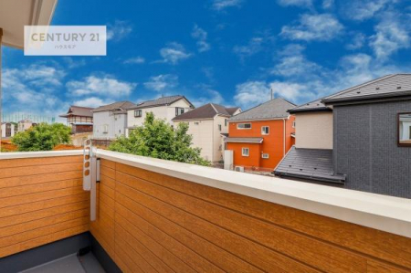 �Z�˂���̒��]�ʐ^�@������������Z��X�A���͂ɂ͍����������Ȃ��A�΂������󂪍L���J����������܂��I
�z�����傫���Ղ��邱�Ƃ�����܂���B�C�����̗ǂ������ʂ蔲����X���݂ł��B