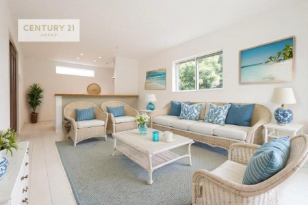 ���r���O�@�Ƌ��CG�p�[�X�ł��B�J�����̂���L�XLDK�I�\�t�@�[��_�C�j���O�e�[�u����u���Ă������ɂȂ�Ȃ��̂ŉ��K�ɉ߂����܂��I
�R�~���j�P�[�V���������₷�����r���O�ł��I