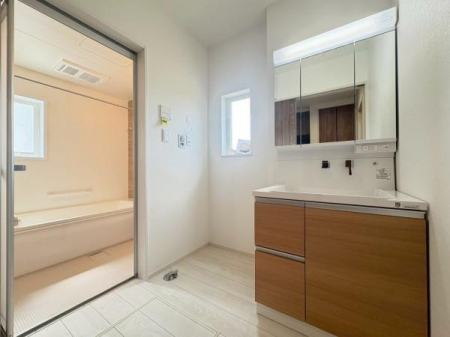 ���ʑ�E���ʏ��@�����t���̖��邢���ʎ��ł��I���C�������ɓ���ւ����ł��Đ����ɕۂ��Ƃ��ł��܂��I���R�����������ނ̂ł����ς̎d�オ����ǂ��Ȃ�܂��ˁI