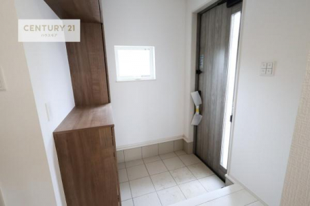 ���ց@�V���[�Y�{�b�N�X�t���Ȃ̂ŁA���ւ��Еt�����|�������₷���ł��I
�X�b�L���������ւŌ˂��J�����u�ԁA�������̂���S�n������Ԃ��o�}���Ă���܂��B