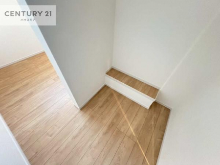 ���[�@�E�H�[�N�C���N���[�[�b�g�t���ł��B��������̂��m���Ȃǂ����[���Ă��������ł��ˁI���ɂ���@�������ȂǋG�ߕ��̑傫�ȉƓd�����[�ł��܂��B