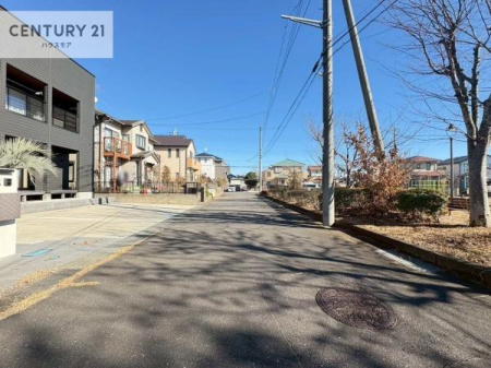 ���̑����n�@�O�ʓ��H��6���I�z����ǍD�ȗ��n�ł��B
�Ԍɓ��ꂪ���ȕ������S�ł��ˁB