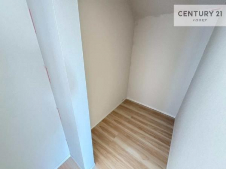 ���[�@�E�H�[�N�C���N���[�[�b�g�t���ł��B��������̂��m���Ȃǂ����[���Ă��������ł��ˁI���ɂ���@�������ȂǋG�ߕ��̑傫�ȉƓd�����[�ł��܂��I