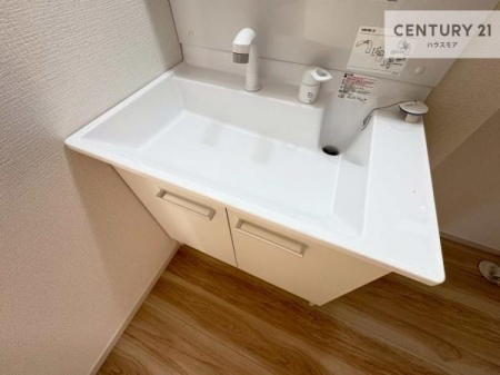 ���ʑ�E���ʏ��@�[�����ʑ�{�E���́A�������˂ɂ����̂ł�����ꂪ�y�X�I���������ۂĂ܂��I
�L���C�Ȑ��ʏ��Ŏ��������̃��`�x�[�V�������オ��܂��ˁI