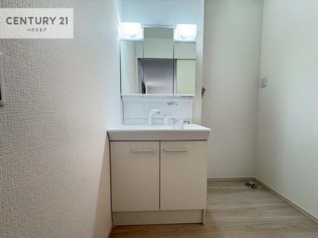 ���ʑ�E���ʏ��@�O�ʋ��d�l�̐��ʏ��́A�g�����Ȃ݂����₷������I���͎��[�ɂȂ��Ă��܂��B�h���C���[�₨���ϓ����Еt������̂Ő��ʑ������X�b�L���ƌ����邱�Ƃ��o���܂��I