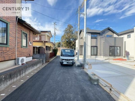 ���̑����n�@�O�ʓ��H��5���I�z����ǍD�ȗ��n�ł��B
�Ԍɓ��ꂪ���ȕ������S�ł��ˁB