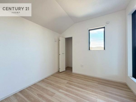 �q�������@���[�X�y�[�X�����Ă��܂��I�������X�b�L�����ڂ��鎖���ł��܂��ˁB
�Ƌ��I�΂Ȃ��V���v���ȃf�U�C���ׁ̈A�Ƌ��I�΂����C�ɓ���̋�ԍ�肪�ł������ł��ˁB