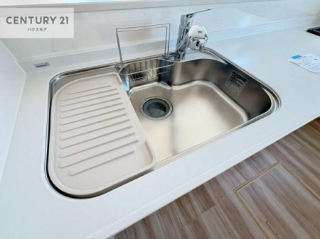 �L�b�`���@���C�h�ȃV���N�ł��ˁI�������˂ɂ������������₷���Ǝ����y�X�d�l�̃V�X�e���L�b�`���ł��I
�f�U�C�����Ƌ@�\�������˂��L�b�`���Ő�����������܂��ˁI