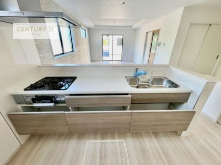 �L�b�`���@���[�X�y�[�X���L�x�ŁA�����X�y�[�X���X�b�L���ƕЕt���Ђ�`�����p�ł��܂��I
���K�ɍ�Ƃ��ł��܂��I�����̗���������܂��I