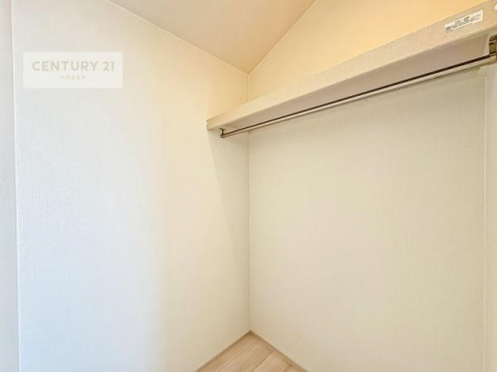 �����\�z�}(����)�@�E�H�[�N�C���N���[�[�b�g�t���ł��B��������̂��m���Ȃǂ����[���Ă��������ł��ˁI���ɂ���@�������ȂǋG�ߕ��̑傫�ȉƓd�����[�ł��܂��B(���d�l)