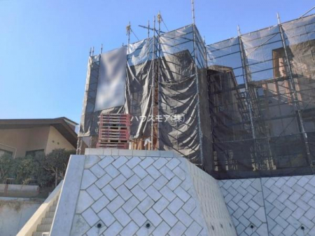 ���ԏ�@���ԃX�y�[�X��2�䕪����܂��I�Z�J���h�J�[�͂������A�o�C�N�⎩�]�ԂȂǂ��u���ꏊ�ɍ���܂���B