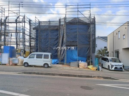 ���ԏ�@���ԃX�y�[�X��2�䕪����܂��I�Z�J���h�J�[�͂������A�o�C�N�⎩�]�ԂȂǂ��u���ꏊ�ɍ���܂���B�y���n���w��J�Ò��z