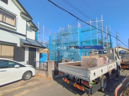 ���ԏ�@�J�[�X�y�[�X1�䕪���m�ہB
����g���ɂ��傤�Ǘǂ��A�����̂Ȃ��J�[���C�t���x���܂��B