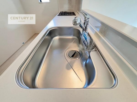 ���d�l�ʐ^(�L�b�`���j�@�R�����͎O������̂ł������̓����i�s���ł��܂��B
�������O�����t���ł��B�����X�y�[�X���L�X���Ă���׍�Ƃ����₷���I�g�����肪�ǂ��V�X�e���L�b�`���ł��I�i���d�l�j