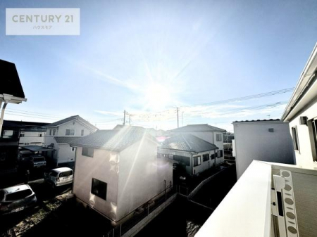 �Z�˂���̒��]�ʐ^�@�y���n�̔���J�Ò��z
������������Z��X�ł��I���͂ɂ͍����������Ȃ��A�󂪍L���J����������A�z�������傫���Ղ��邱�Ƃ�����܂���I�C�����̗ǂ������ʂ蔲����X���݂ł��I