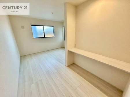 �m���@�X�^�f�B�J�E���^�[�t���I�e�����[�N�⏑�ցA������Ƃ�����Ƒ�ɂ��҂�����ł��B