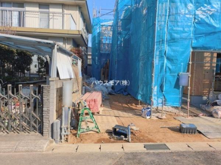 ���̑����n�@�O�ʓ��H5���I�z����ǍD�ȗ��n�ł��B
�Ԍɓ��ꂪ���ȕ������S�ł��ˁB