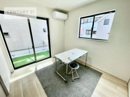 ���r���O�ȊO�̋����@���[�X�y�[�X�����Ă��܂��I�������X�b�L�����ڂ��鎖���ł��܂��ˁB
�Ƌ��I�΂Ȃ��V���v���ȃf�U�C���ׁ̈A�Ƌ��I�΂����C�ɓ���̋�ԍ�肪�ł������ł��ˁB