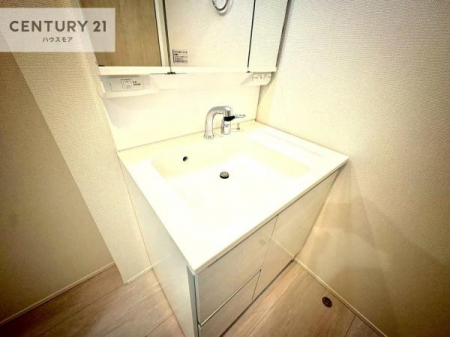 ���ʑ�E���ʏ��@�[�����ʑ�{�E���́A�������˂ɂ����̂ł�����ꂪ�y�X�I���������ۂĂ܂��I
�L���C�Ȑ��ʏ��Ŏ��������̃��`�x�[�V�������オ��܂��ˁI