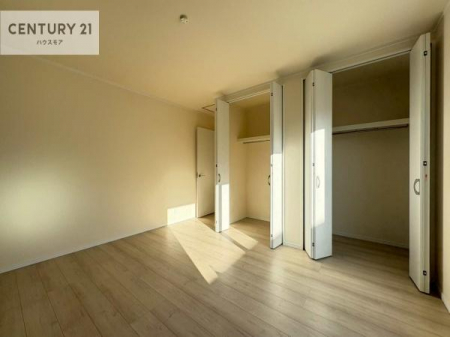 ���r���O�ȊO�̋����@���[�X�y�[�X�����Ă��܂��I�������X�b�L�����ڂ��鎖���ł��܂��ˁB
�Ƌ��I�΂Ȃ��V���v���ȃf�U�C���ׁ̈A�Ƌ��I�΂����C�ɓ���̋�ԍ�肪�ł������ł��ˁB